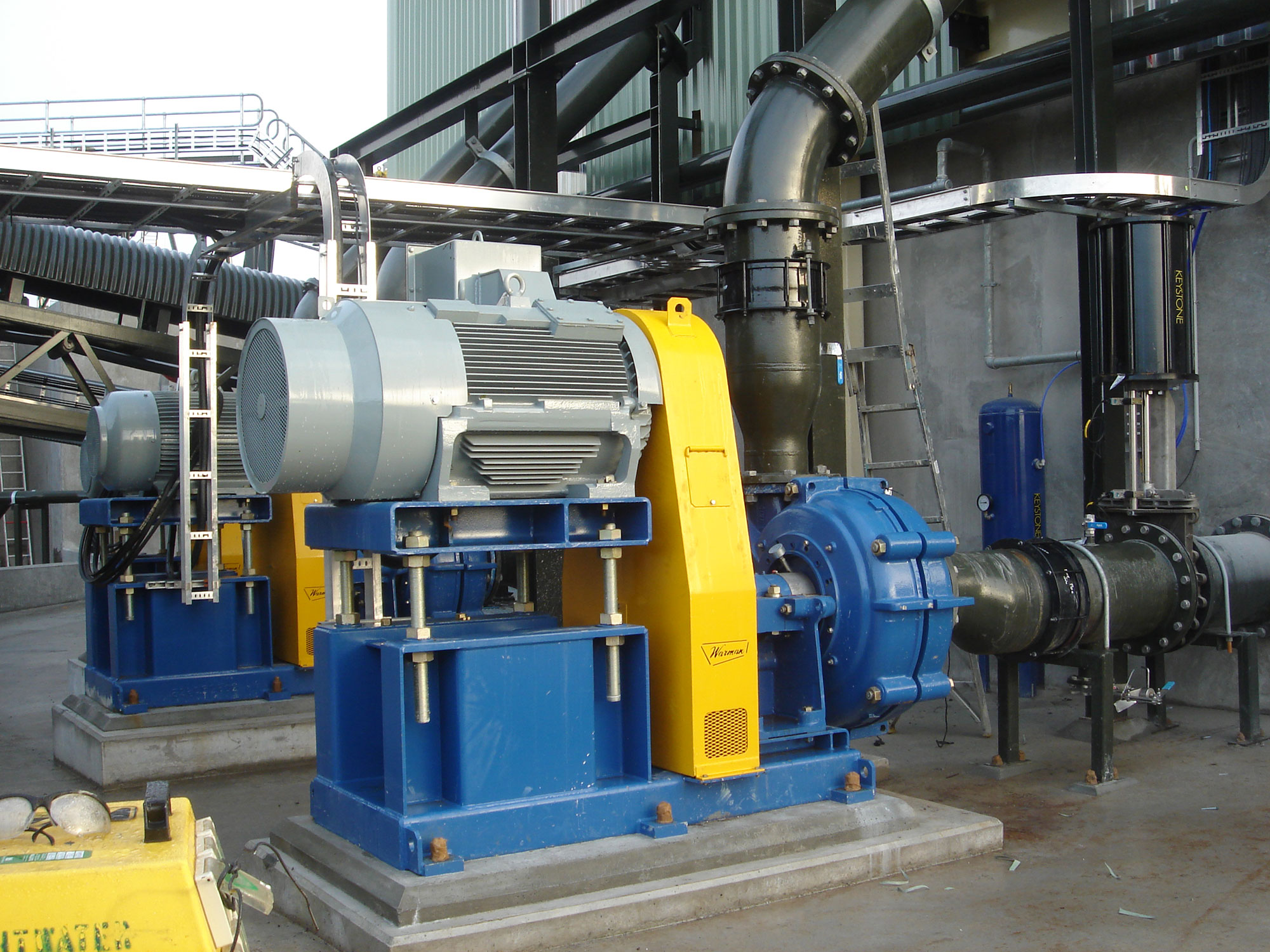 Roberts-Electrical_HBay